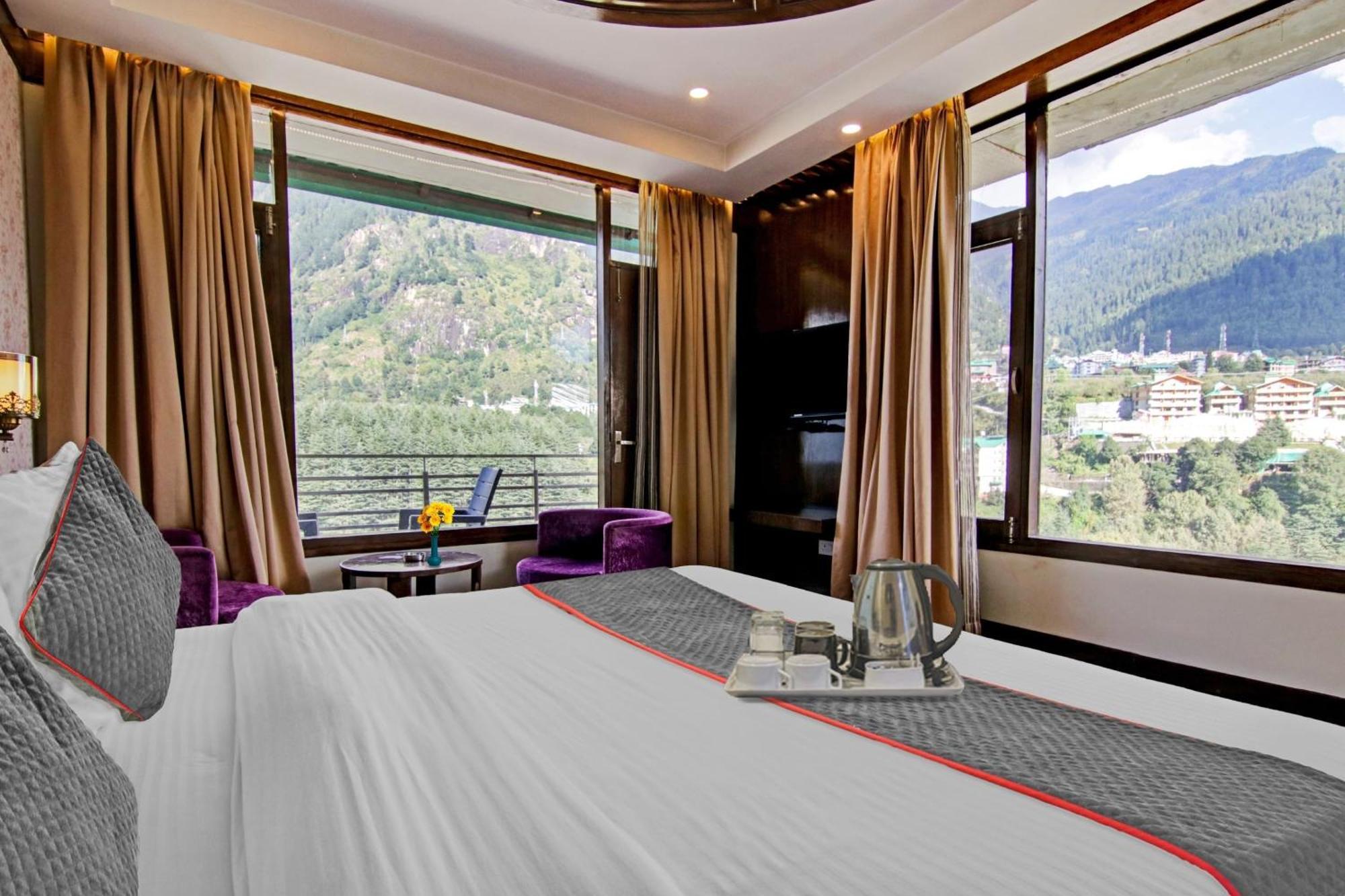 ホテル Townhouse Oak Rohtang Heights Manāli エクステリア 写真