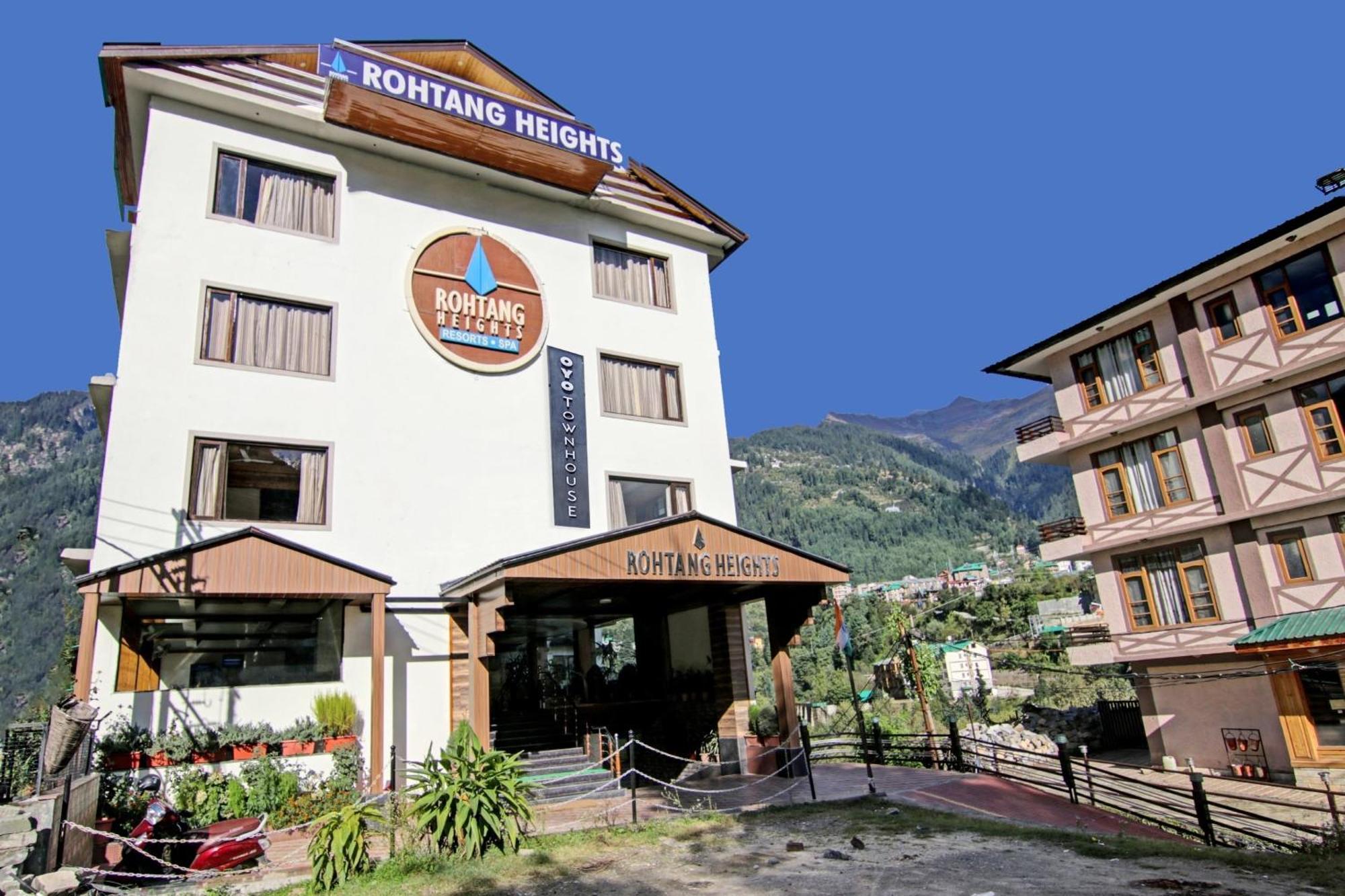 ホテル Townhouse Oak Rohtang Heights Manāli エクステリア 写真