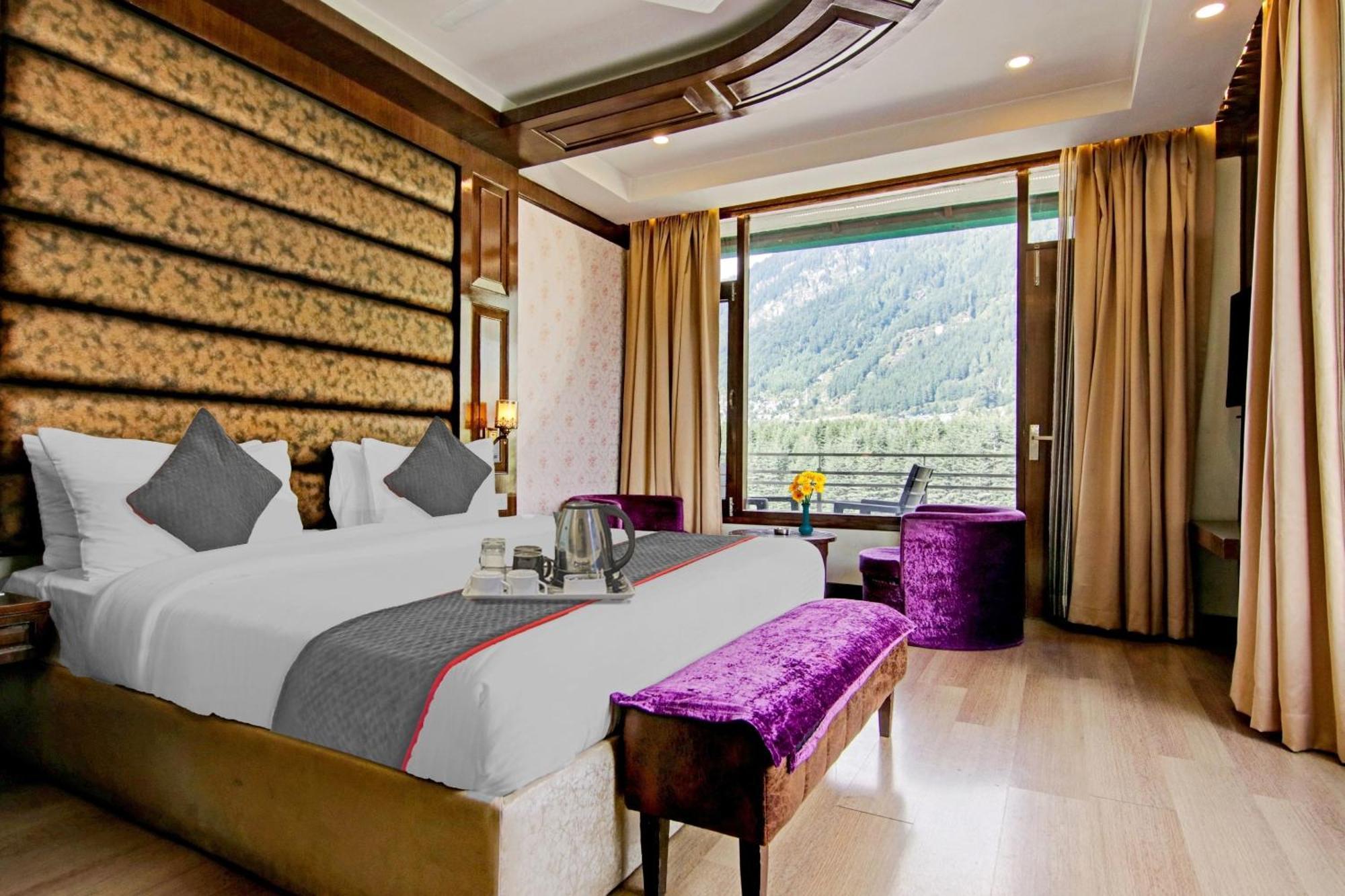 ホテル Townhouse Oak Rohtang Heights Manāli エクステリア 写真